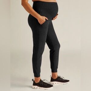 Beyond the Bump Spacedye Maternity Joggers / Leggings Medium